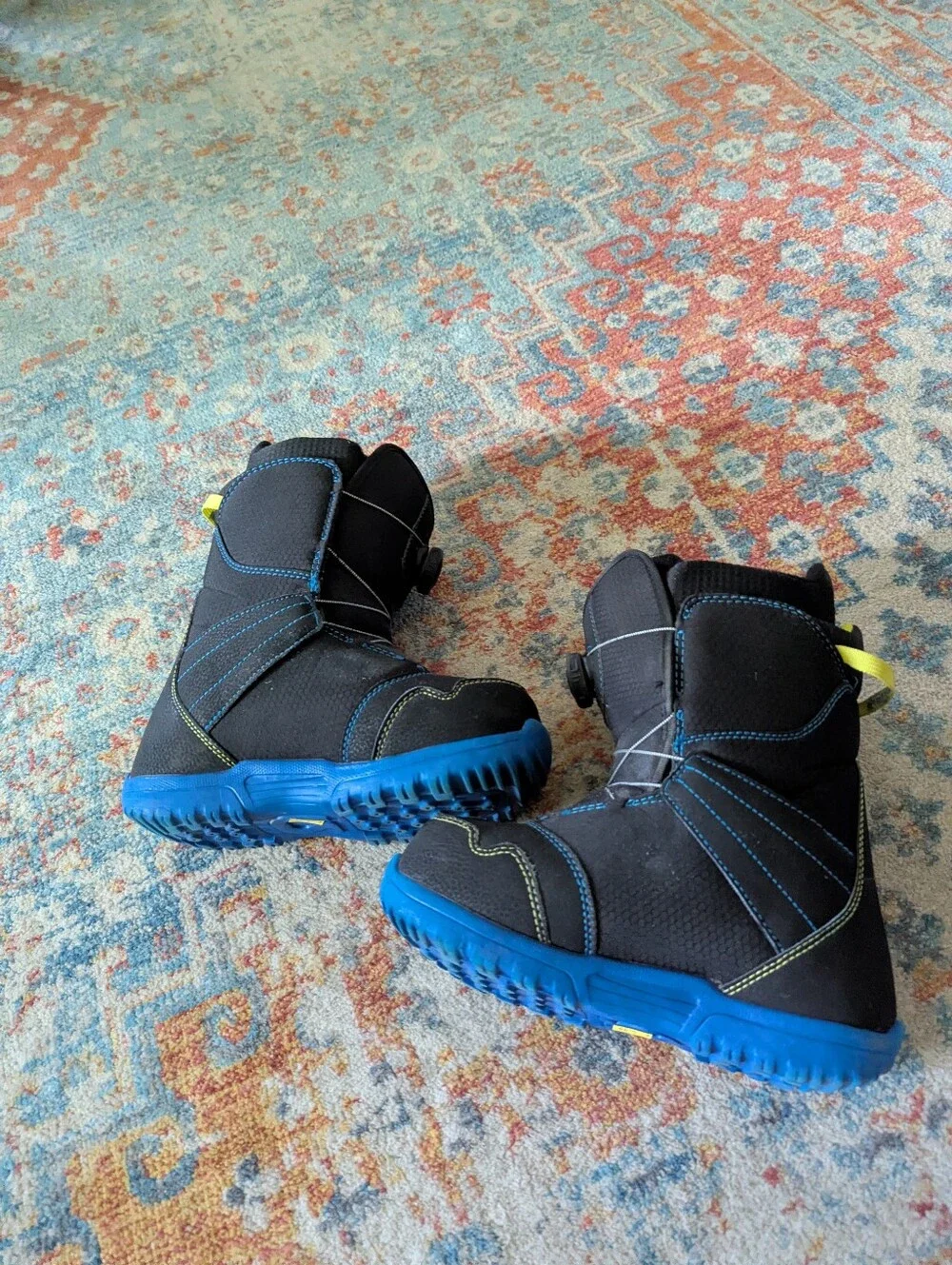 Burton Youth Zipline Boa Snowboard Boots Black Blue Size 5K US 5 Kids Unisex
